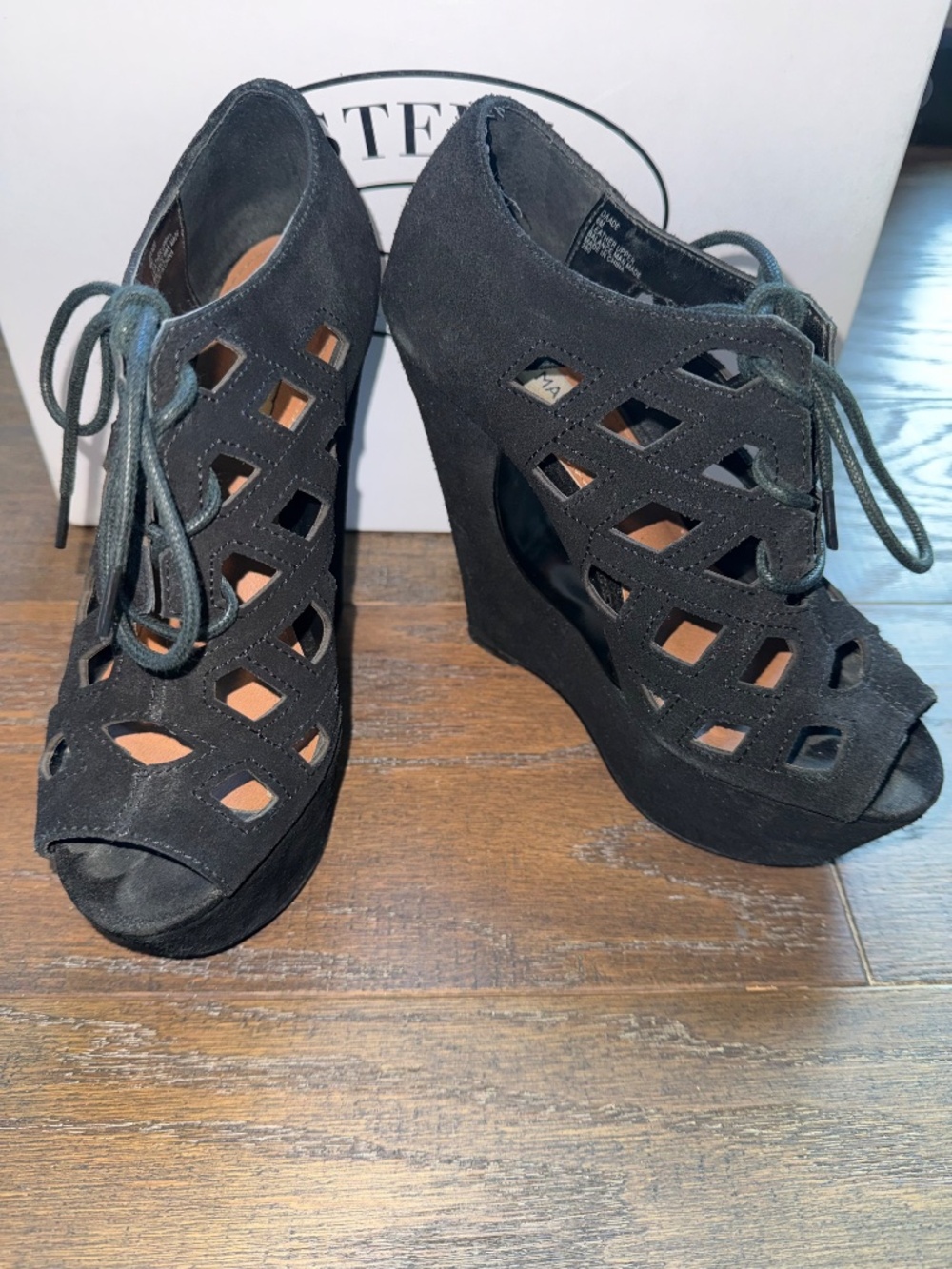 Steve Madden Daade Black Suede Cutout Platform Wedge Heels Size 6